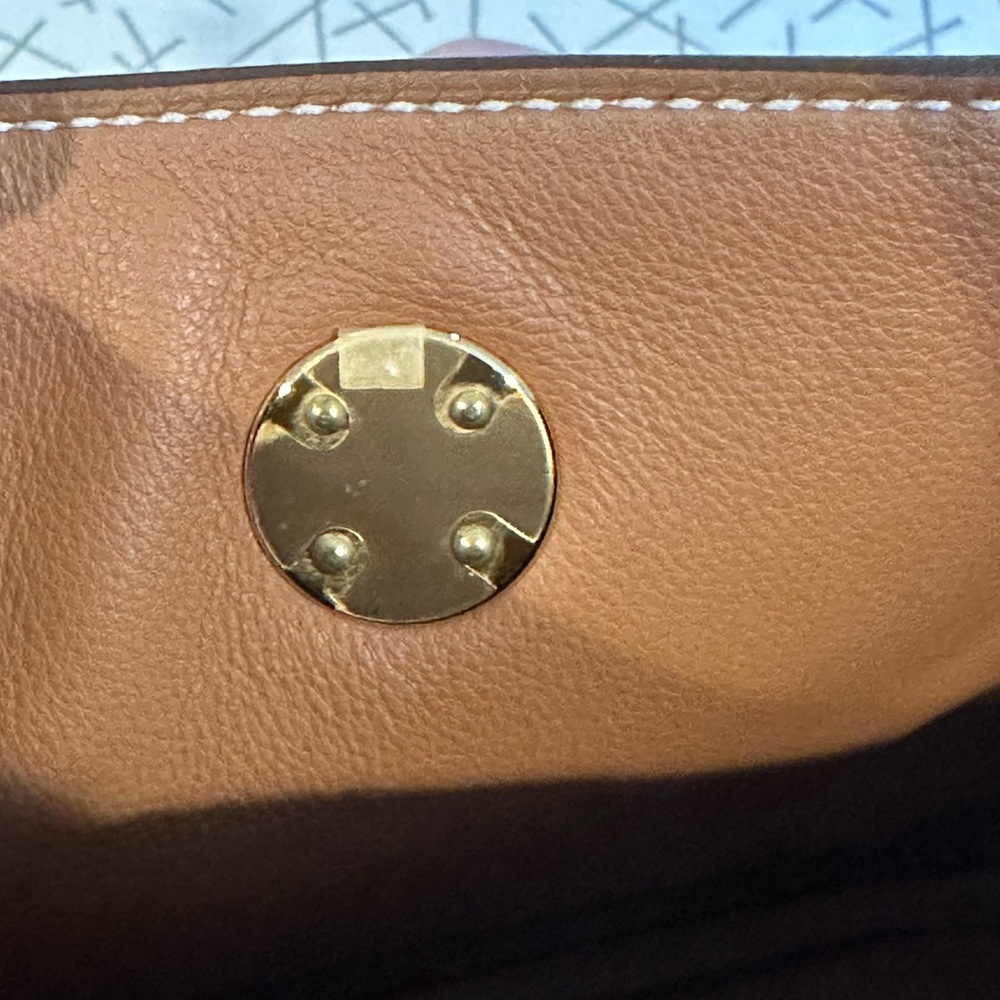 Hermes Mini Lindy in Gold Clemence Gold Hardware full set - Picture 4 of 6